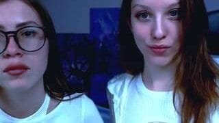 Kiki-Rose tantalizes, live cam performance, explicit delight.